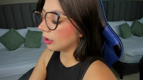 A N A online show from June 10, 1:54 pm