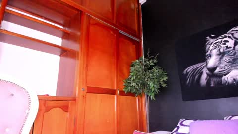 Snapshot of anahi__18 chatting on January 14, 3:22 am Anahi online show from January 14, 3:22 am