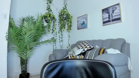 Snapshot of anahi__18 chatting on March 12, 3:13 am Anahi online show from March 12, 3:13 am