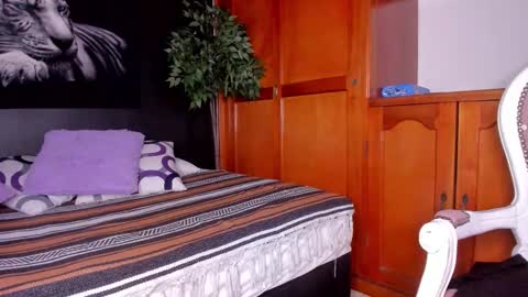 Snapshot of anahi__18 chatting on September 24, 2:59 am Anahi online show from September 24, 2:59 am