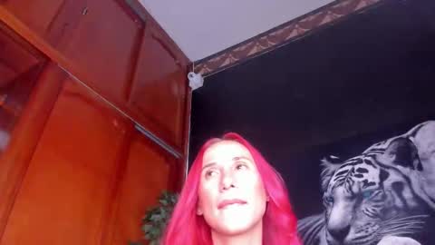 Snapshot of anahi__18 chatting on November 7, 4:34 am Anahi online show from November 7, 4:34 am