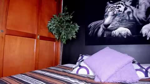 Anahi online show from February 28, 5:08 am