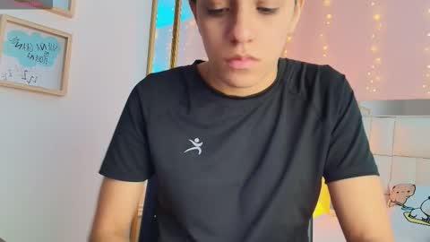 Anahi  online show from March 21, 7:39 pm