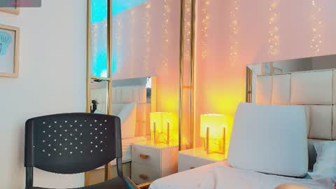 Anahi  online show from March 24, 7:41 pm