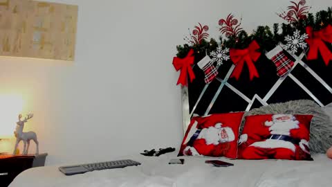 Snapshot of anahidolls chatting on December 23, 4:17 pm Anah online show from December 23, 4:17 pm