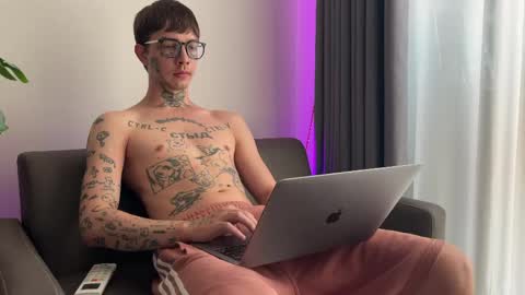 simon online show from May 31, 12:41 am