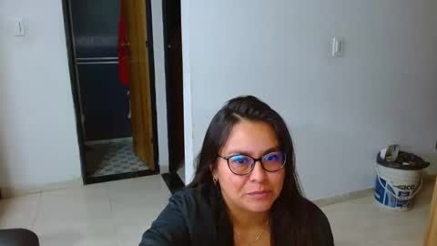 anaids online show from November 25, 1:44 pm