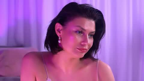 Anais online show from March 27, 5:24 am