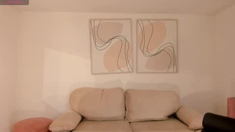 Snapshot of anaisnin1 chatting on January 19, 11:36 am Anais Nin online show from January 19, 11:36 am