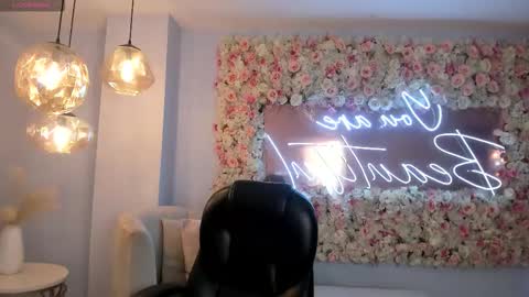 Snapshot of anaisnin1 chatting on February 18, 11:06 am Anais Nin online show from February 18, 11:06 am