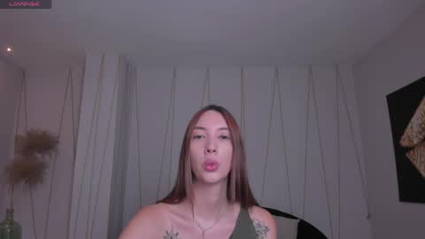 Snapshot of anaisnin1 chatting on April 17, 11:24 am Anais Nin online show from April 17, 11:24 am