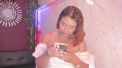 Snapshot of analuna__ chatting on September 20, 9:16 pm Ana Luna online show from September 20, 9:16 pm