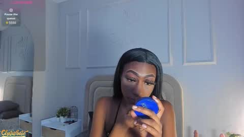 anamonroee online show from February 3, 7:52 pm