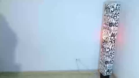 Snapshot of anarosse__ chatting on March 3, 1:01 am ana 3 online show from March 3, 1:01 am