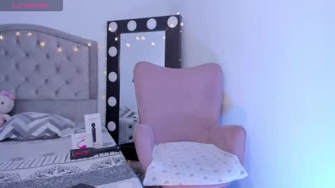 ana online show from December 20, 10:06 pm