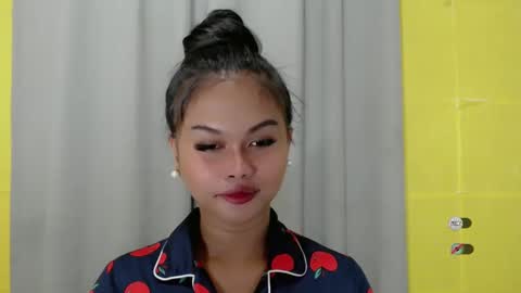 Snapshot of anaruru_ chatting on January 10, 11:43 am ANA online show from January 10, 11:43 am