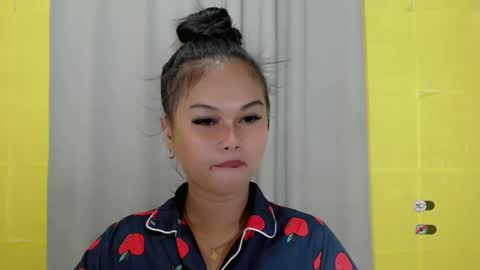 Snapshot of anaruru_ chatting on January 16, 4:50 pm ANA online show from January 16, 4:50 pm