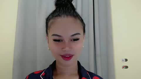 Snapshot of anaruru_ chatting on February 20, 9:11 am ANA online show from February 20, 9:11 am