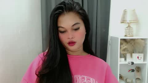 Snapshot of anaruru_ chatting on February 1, 2:04 pm ANA online show from February 1, 2:04 pm