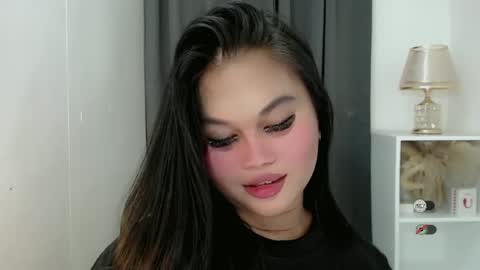 Snapshot of anaruru_ chatting on February 17, 6:58 pm ANA online show from February 17, 6:58 pm