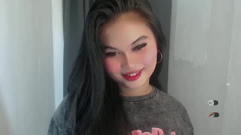 Snapshot of anaruru_ chatting on April 2, 2:58 pm ANA online show from April 2, 2:58 pm