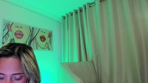 Ana online show from November 12, 8:08 pm