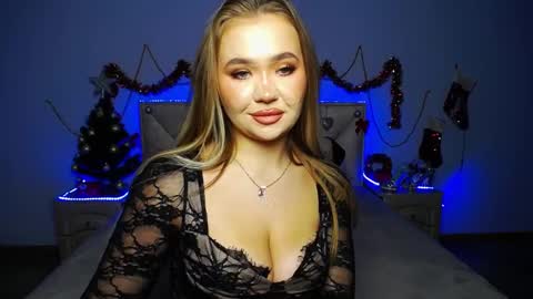 Snapshot of anastacyyellig chatting on December 19, 12:13 am anastacyyellig online show from December 19, 12:13 am