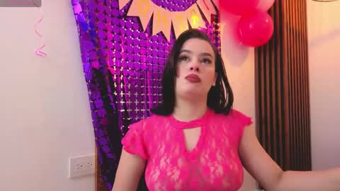 anastasia_cole_ online show from April 24, 8:22 pm