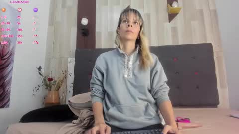 Snapshot of anastasiapriest chatting on September 10, 11:43 am anastasia online show from September 10, 11:43 am