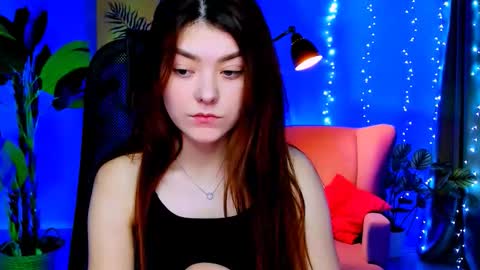 Snapshot of anasteisher chatting on January 12, 2:00 pm Ana online show from January 12, 2:00 pm