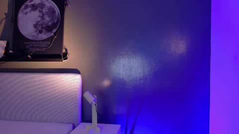 Kendra  online show from November 18, 10:20 am