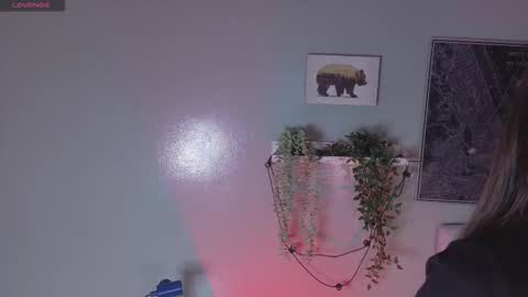 Snapshot of anavicc__ chatting on February 18, 10:33 am Kendra online show from February 18, 10:33 am