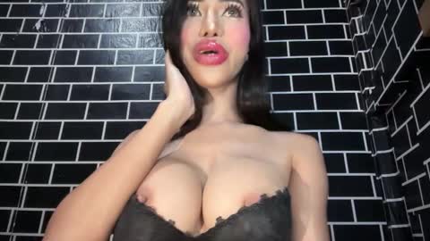 anawalters online show from December 2, 5:19 pm