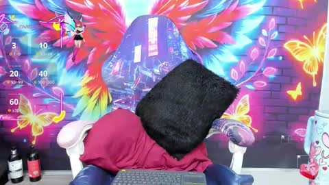 Snapshot of anazztasia_squirt chatting on November 5, 5:13 pm anazztasia_squirt online show from November 5, 5:13 pm