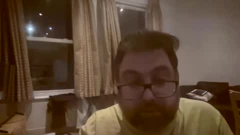 Snapshot of and4444 chatting on February 17, 11:31 pm tik toker hot or boring online show from February 17, 11:31 pm