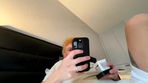 Snapshot of anddres_boss chatting on February 15, 12:11 pm Tell Me ANDRESS ----- online show from February 15, 12:11 pm