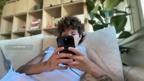 Snapshot of anddres_boss chatting on September 30, 12:10 pm Tell Me ANDRESS ----- online show from September 30, 12:10 pm