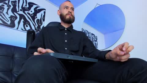 Andrs   -                   online show from December 14, 11:01 pm