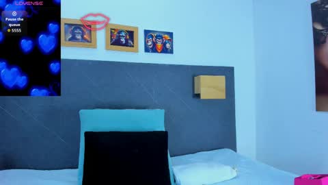 Andrea online show from April 10, 12:21 pm