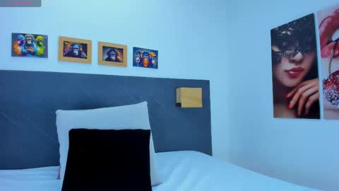 Andrea online show from April 18, 12:09 pm