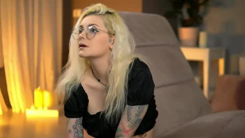 Rosse online show from April 24, 9:45 am