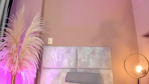 Andra Cyrus online show from May 27, 1:57 am