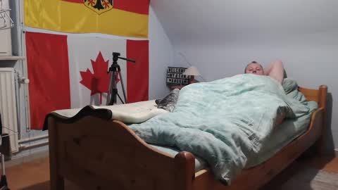 Snapshot of andre124231 chatting on February 26, 10:31 pm Andre online show from February 26, 10:31 pm