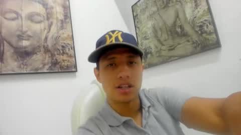 Snapshot of andre_blow chatting on September 11, 11:21 am Andre Blow online show from September 11, 11:21 am
