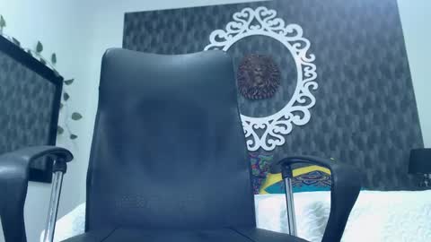 Snapshot of andre_kent3 chatting on December 19, 11:03 pm 3 online show from December 19, 11:03 pm