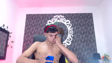 Snapshot of andre_kent3 chatting on December 26, 11:46 pm 3 online show from December 26, 11:46 pm