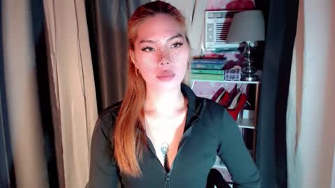 andrea06121998 online show from February 14, 11:18 am