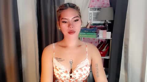 andrea06121998 online show from March 2, 3:19 pm
