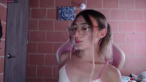 Andrea  online show from December 15, 4:44 pm