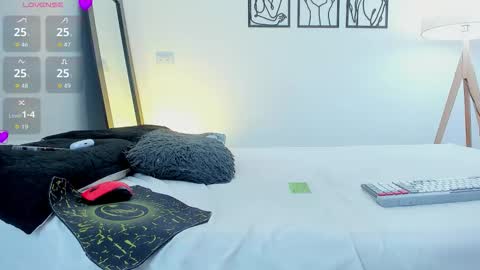 Andrea Cherry online show from February 25, 11:53 am